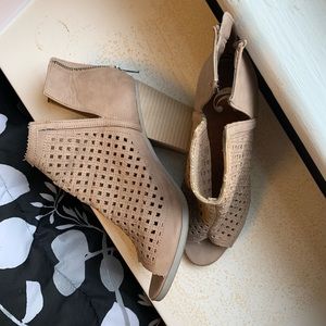 Too Cute pink/brown booties